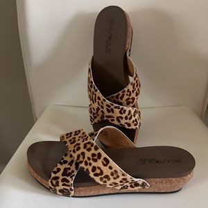 BOUTIQUE by CORKYS Hazel Too Leopard Slip-On Open Toe Sandals - 11
